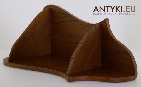 narożna półka drewniana orzechowa