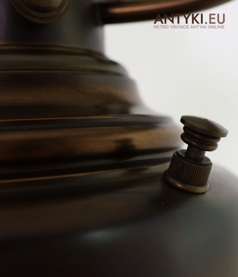 dwupunktowa antyczna lampa z epoki retro