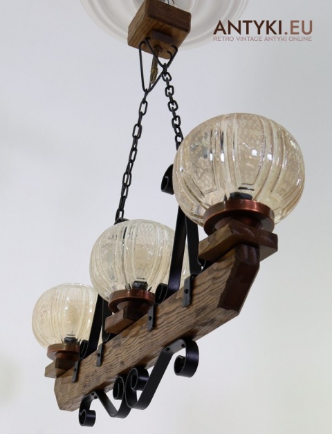 żyrandol rustykalny do karczmy