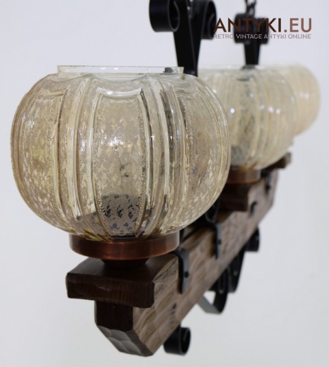 góralska drewniana lampa wisząca z metalu