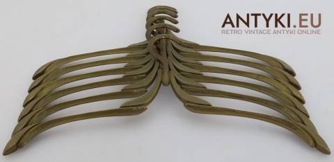 wieszaki mosiężne do szafy