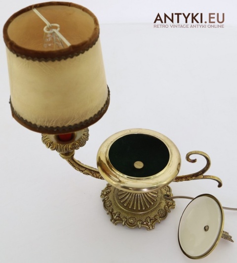 mała antyczna lampka stołowa z francji