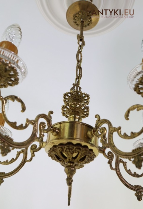 antyczne lampy mosiężne