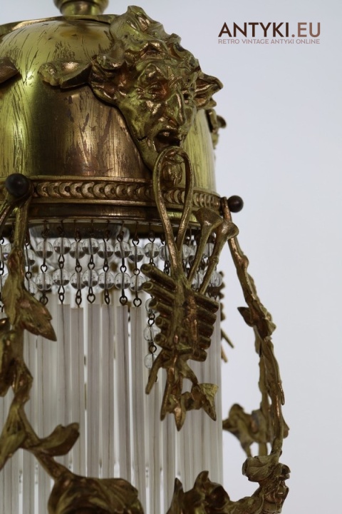 lampa z francji vintage z bogatymi odlewami mosiężnymi