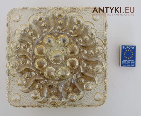 stylowe oświetlenie retro do holu i przedpokoju