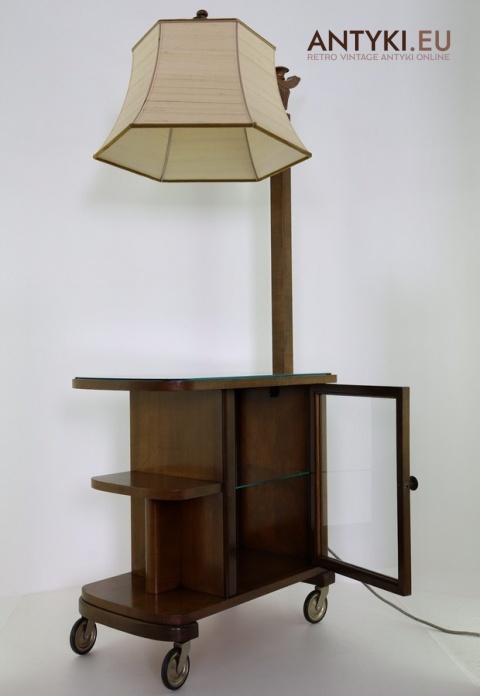 drewniana szafka mobilna vintage ze szklanymi drzwiczkami