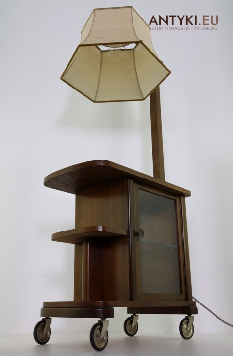 mobilny stolik vintage do salonu przy sofie