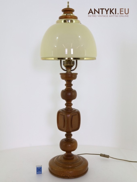 klasyczna lampa do hotelu retro