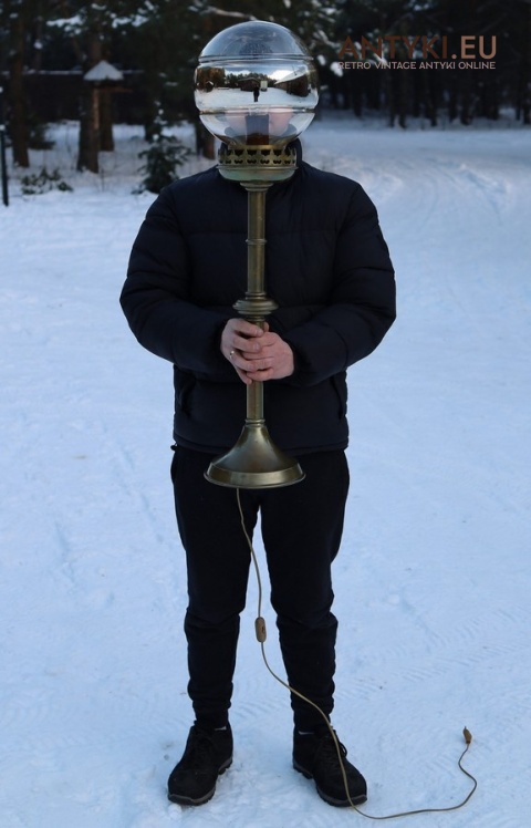 wysoka lampa stołowa antyczna