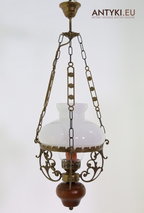 mosiężna lampa rustykalna z kominem