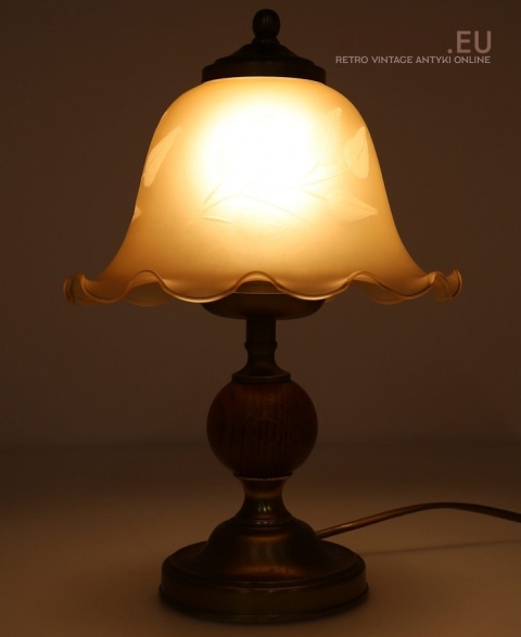 lampka stołowa retro z falowanym kloszem vintage