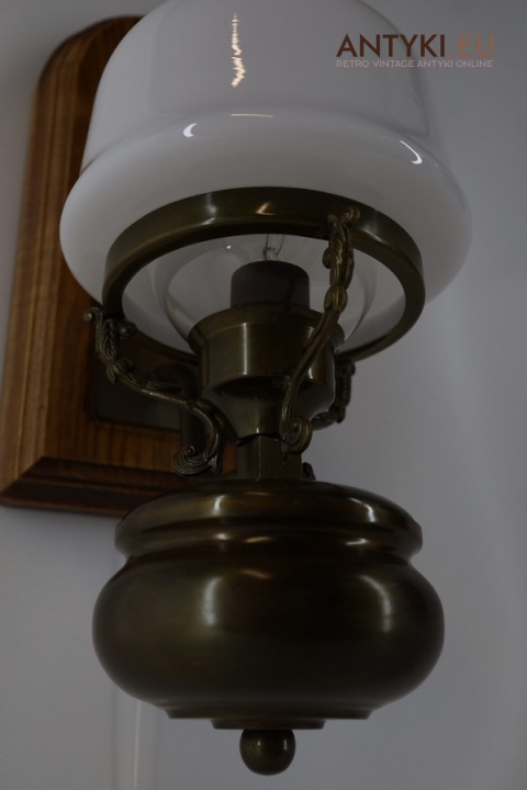 rustykalne oświetlenie ścienne retro
