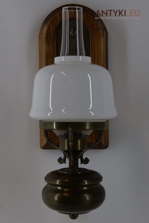 stylowy kinkiet mleczne szkło