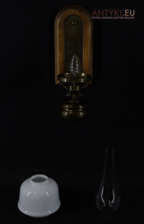 rustykalny kinkiet mleczny klosz