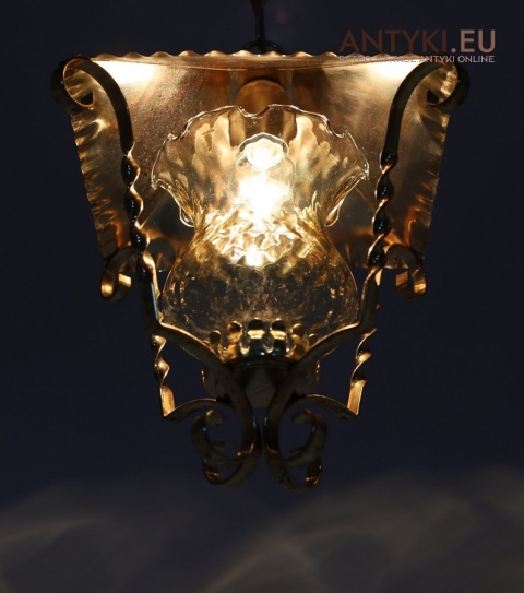 lampa retro ze szklanym kloszem