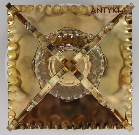 mosiężna dekoracyjna lampa retro