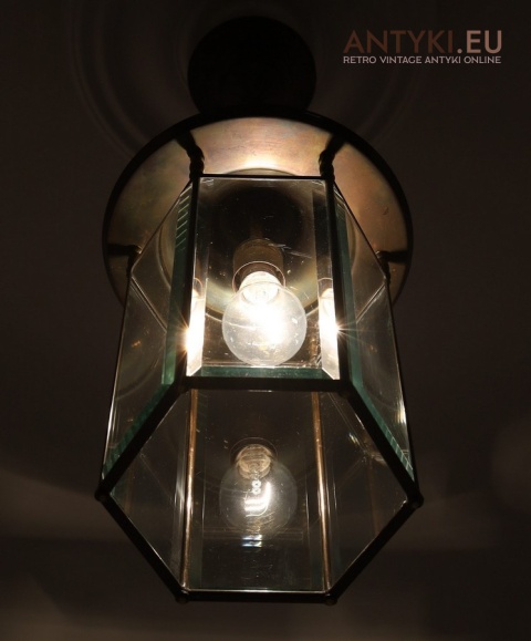 klasyczna lampa wisząca z witrażem