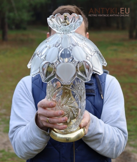 stołowa dekoracyjna lampa kryształowa do salonu