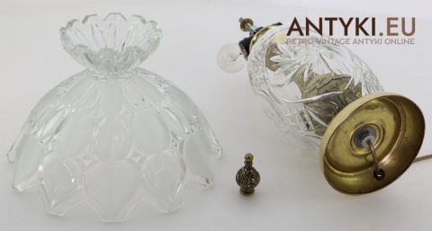 lampa kryształowa z mosiężną podstawą