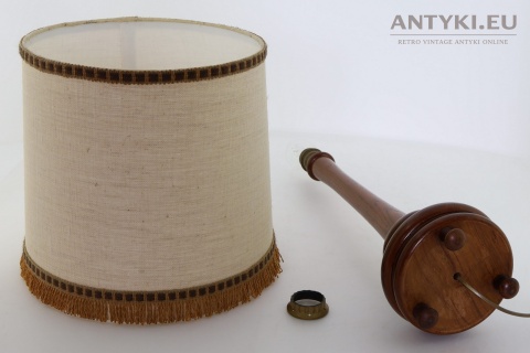 lampa stołowa z litego drewna