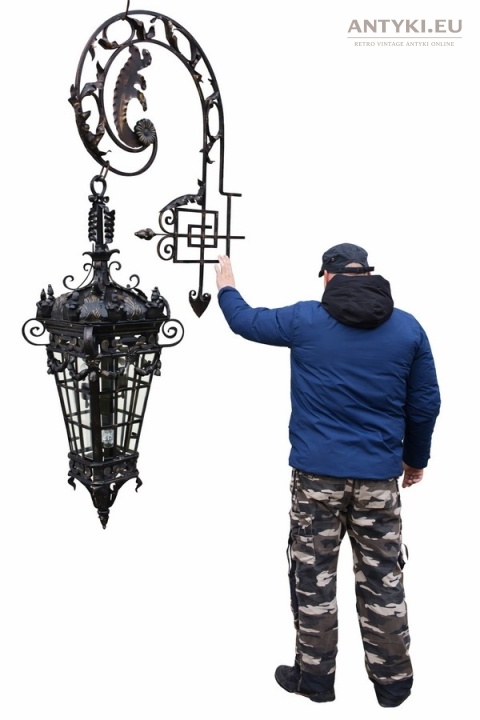 lampiony zewnętrzne na brame pałacową