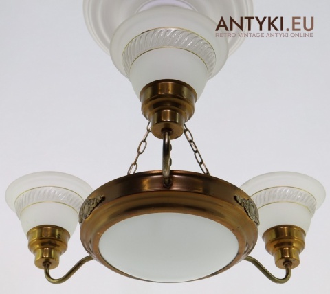 retro żyrandol z plafonem pod spodem
