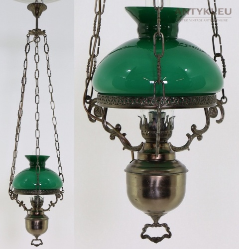 stylowa lampa z zielonym kloszem bankierskim