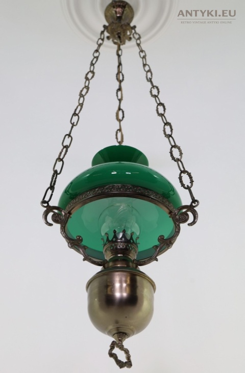 stylowa lampa z zielonym kloszem do wiatrołapu