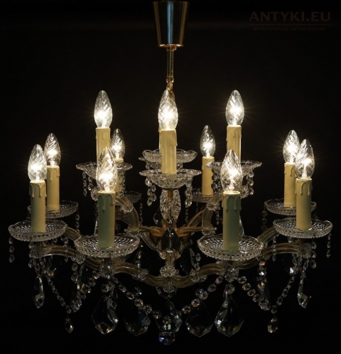 luksusowy żyrandol kryształowy retro