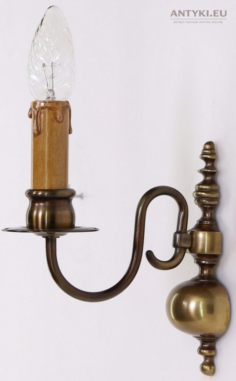 lampy ścienne z epoki