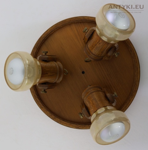 duży plafon retro do kawiarni butikowej