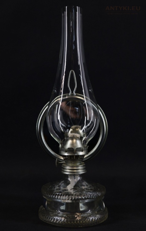 antyczna lampka naftowa z odbłyśnikiem lustrzanym