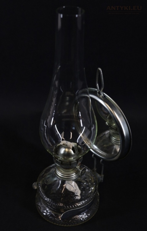 vintage lampka naftowa stojąca i ścienna