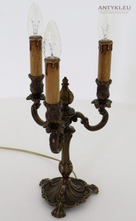 antyczne oświetlenie stołowe w stylu barokowym
