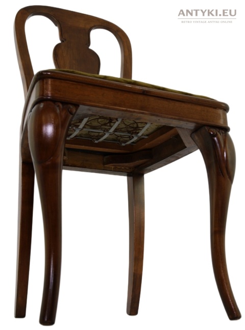 stylowe krzesło drewniane