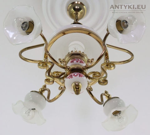 stare oświetlenie cottagecore