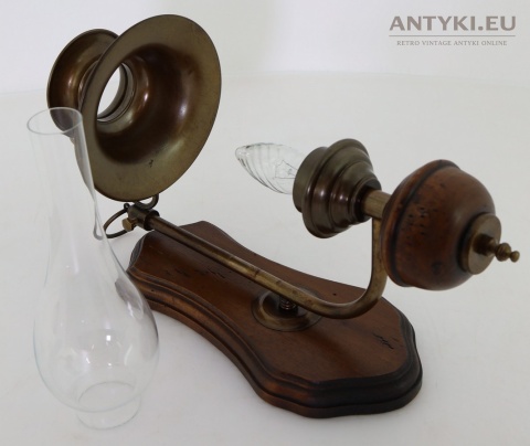 styl rustykalny lampa ścienna postarzane drewno