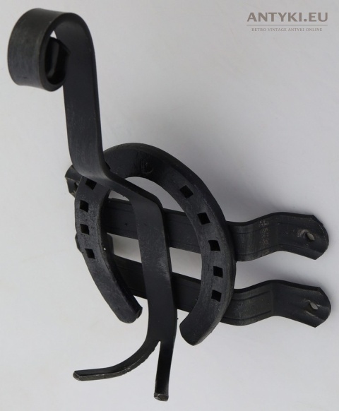 masywny wieszak ścienny metalowa podkowa