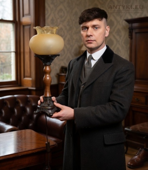 stołowa stylowa lampa vintage szkło artystyczne