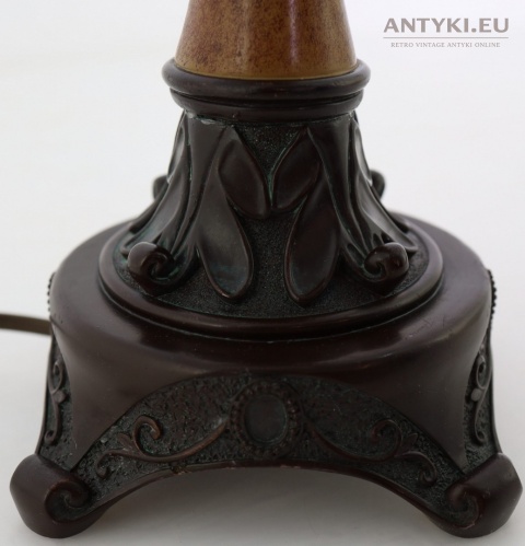 lampa stołowa retro z brązową podstawą
