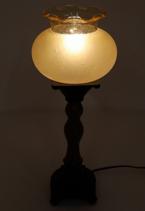 antyczna lampka stołowa retro
