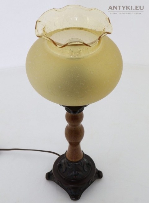 dekoracyjna lampa vintage do wnętrz