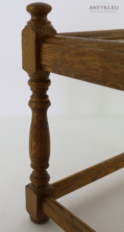 rustykalny kwietnik dąb