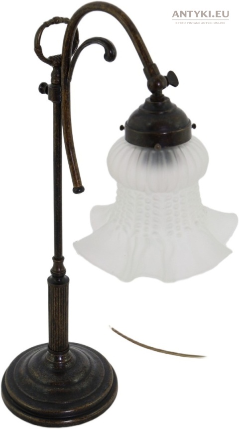 klasyczna lampa stołowa vintage