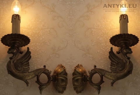 antyczna lampa ścienna gryf