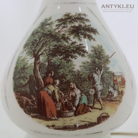 antyczna lampa pałacowa ze scenką rodzajową