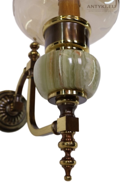 onyksowe kinkiety do pałacowych wnętrz