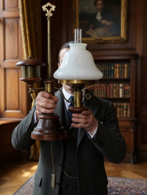 duża lampa biurkowa retro szkło