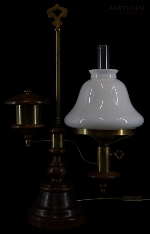 biurkowa lampa z epoki drewno mosiądz