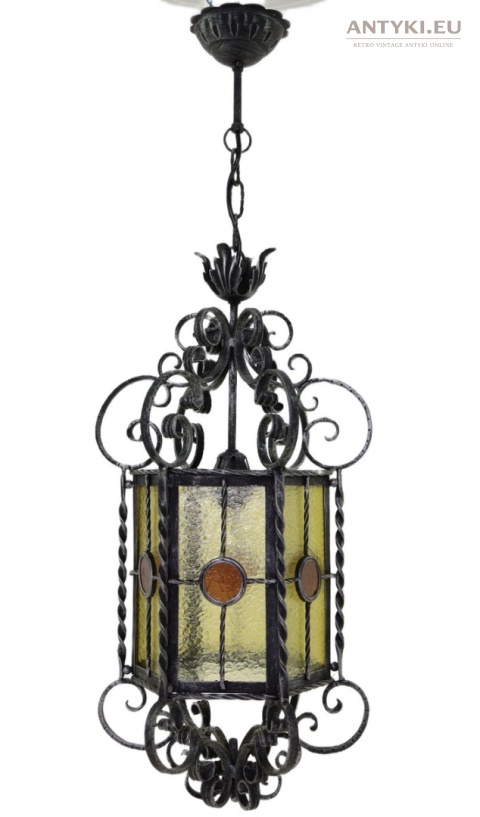 retro lampa sufitowa w stylu średniowiecznym zamkowym